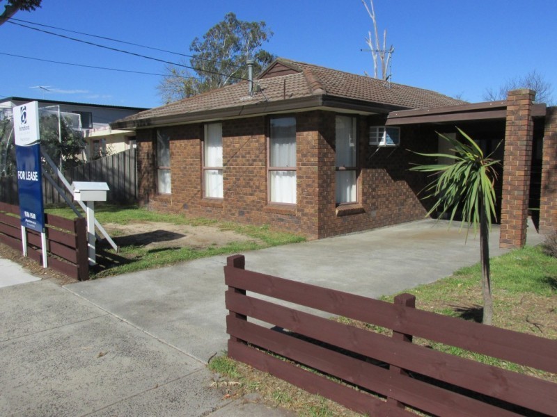 42 BELVEDERE ROAD, Seaford VIC 3198