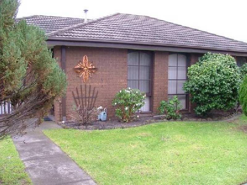 WARREN ROAD, Mordialloc VIC 3195