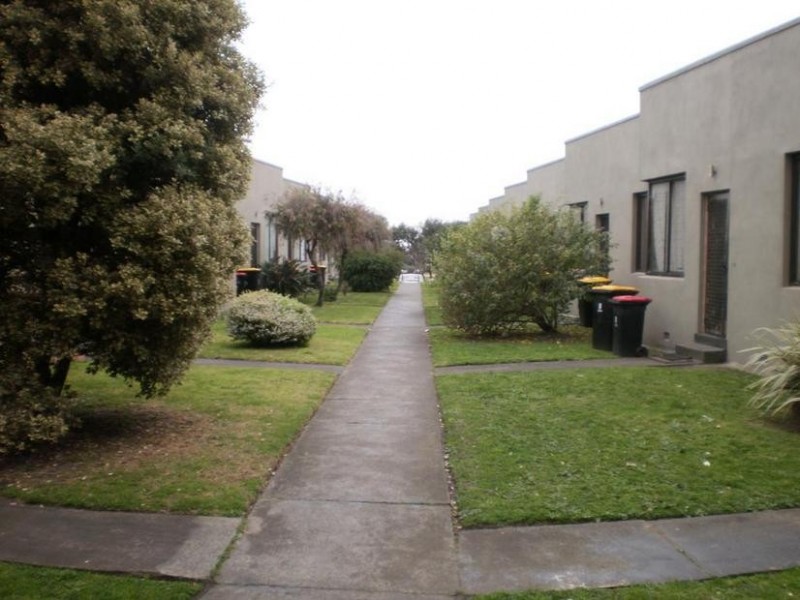 13/214 BEACH ROAD, Mordialloc VIC 3195