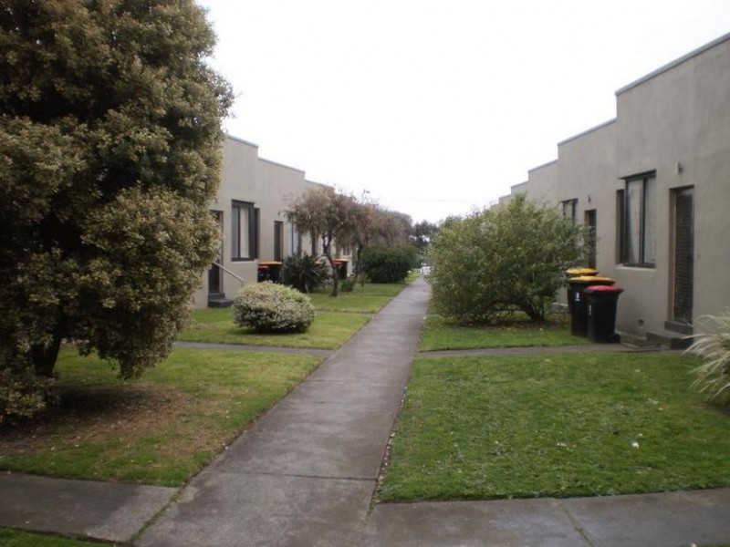 13/214 BEACH ROAD, Mordialloc VIC 3195