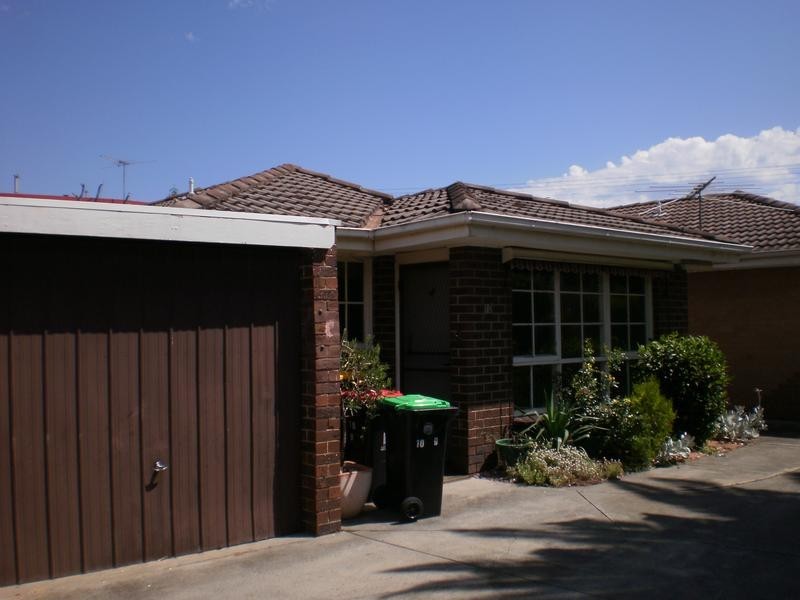 10/9 ALBERT STREET, Mordialloc VIC 3195