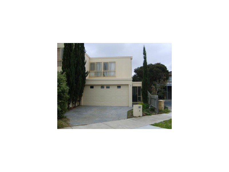 2/7 GENOA STREET, Parkdale VIC 3195