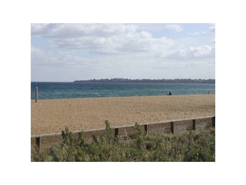 1/186 BEACH ROAD, Mordialloc VIC 3195