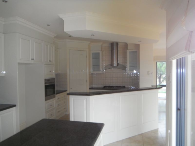 18 WATERSIDE DRIVE, Waterways VIC 3195