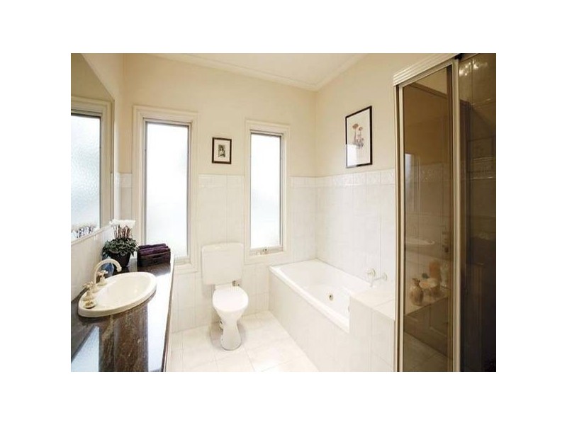 1/160 CHARMAN ROAD, Mentone VIC 3194