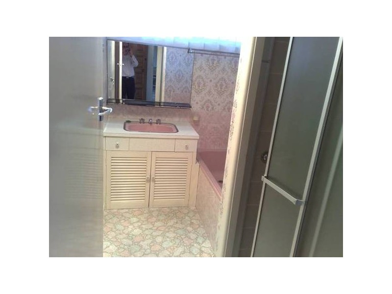 194 CENTRE DANDENONG ROAD, Cheltenham VIC 3192