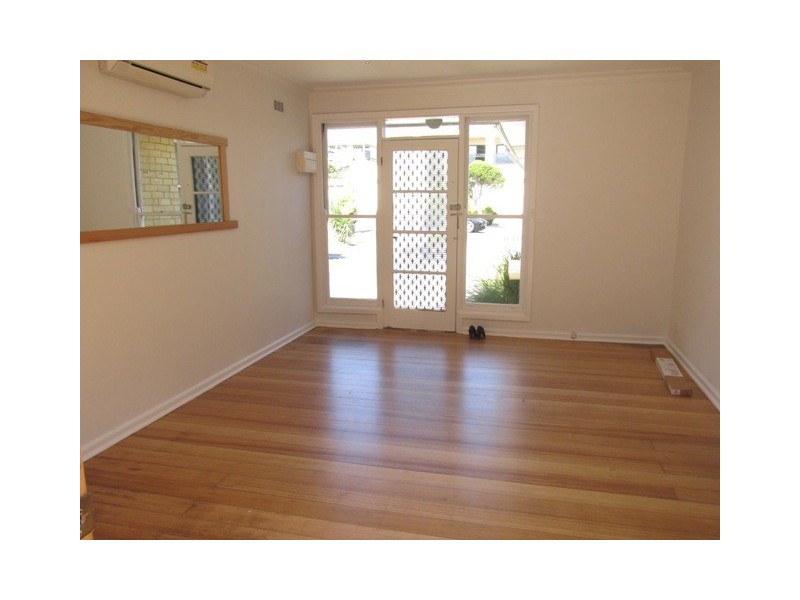 2/3 RENNISON STREET, Parkdale VIC 3195