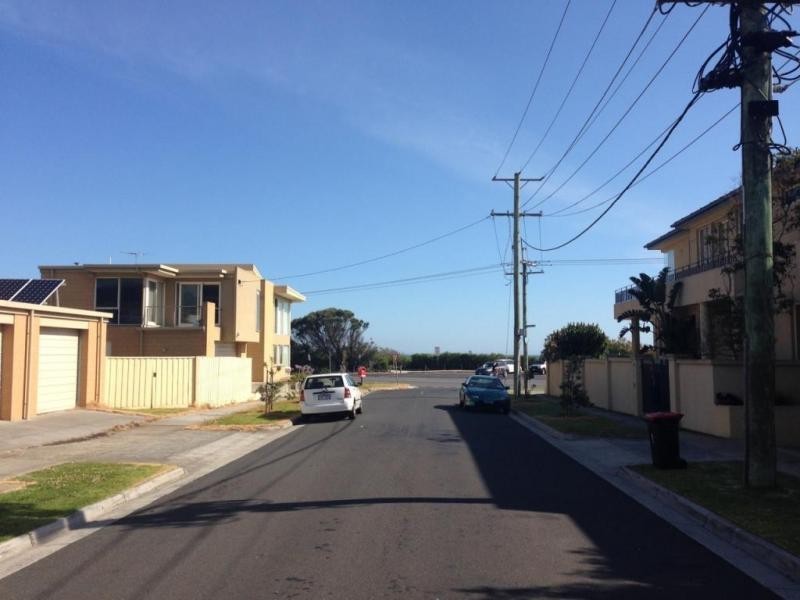 2/3 RENNISON STREET, Parkdale VIC 3195