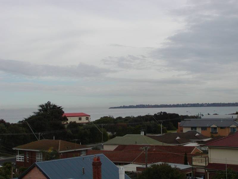 1/7 CENTREWAY, Mordialloc VIC 3195