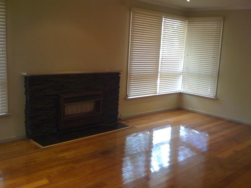 4 QUENGO CRT, Seaford VIC 3198