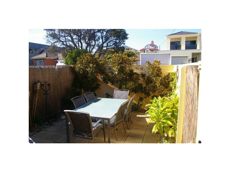 4/3 Rennison Street, Parkdale VIC 3195