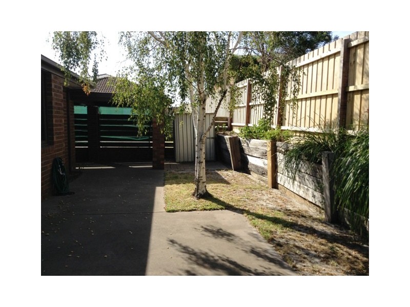 1/2 LABURNUM STREET, Parkdale VIC 3195