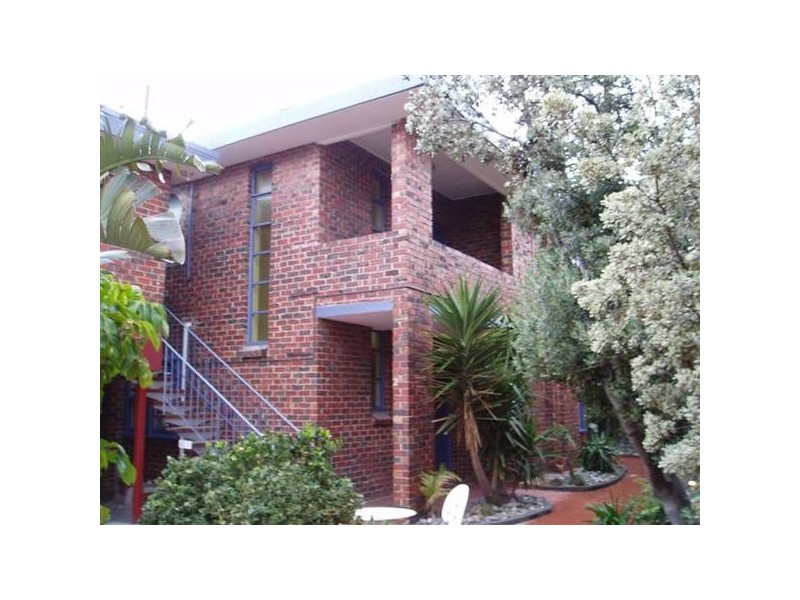 2/8-10 TURAKINA AVENUE, Edithvale VIC 3196