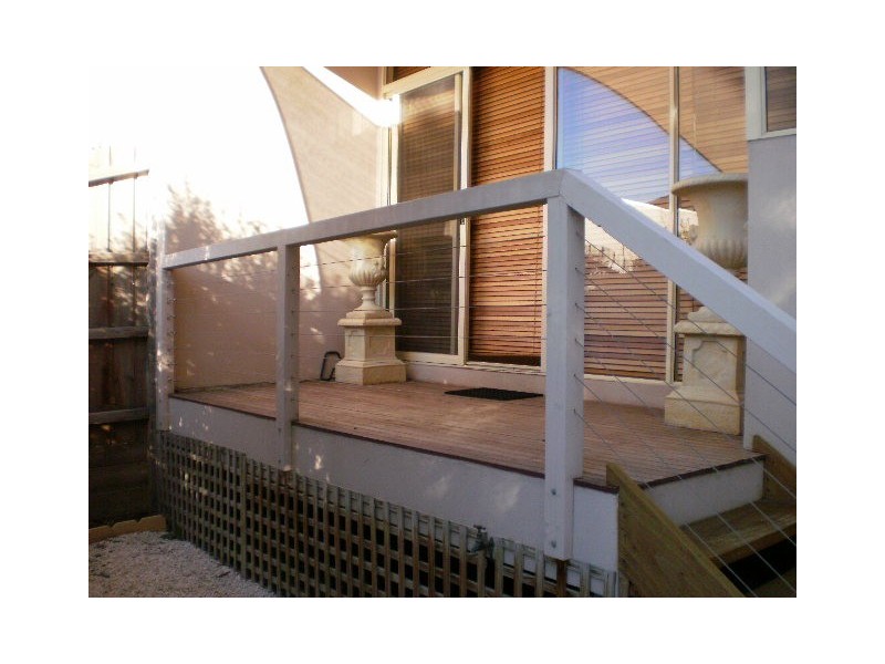4/3 MANIKATO AVENUE, Mordialloc VIC 3195