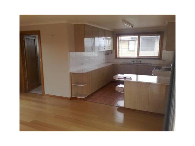 2/8 BANK ROAD, Edithvale VIC 3196