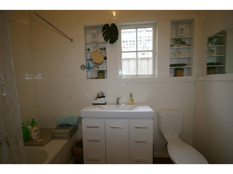 9 HARDING AVENUE, Bonbeach VIC 3196