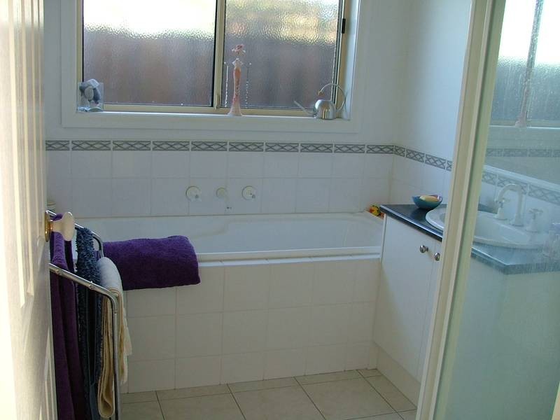 2/7 EAST ROAD, Seaford VIC 3198