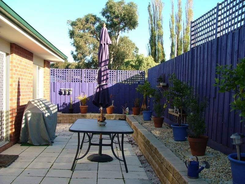 2/7 EAST ROAD, Seaford VIC 3198