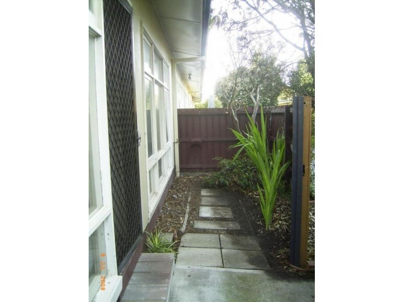 8/42 BARKLY STREET, Mordialloc VIC 3195