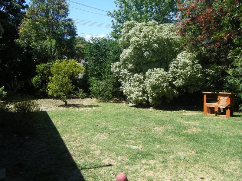 12 DOWNS ROAD, Seaford VIC 3198