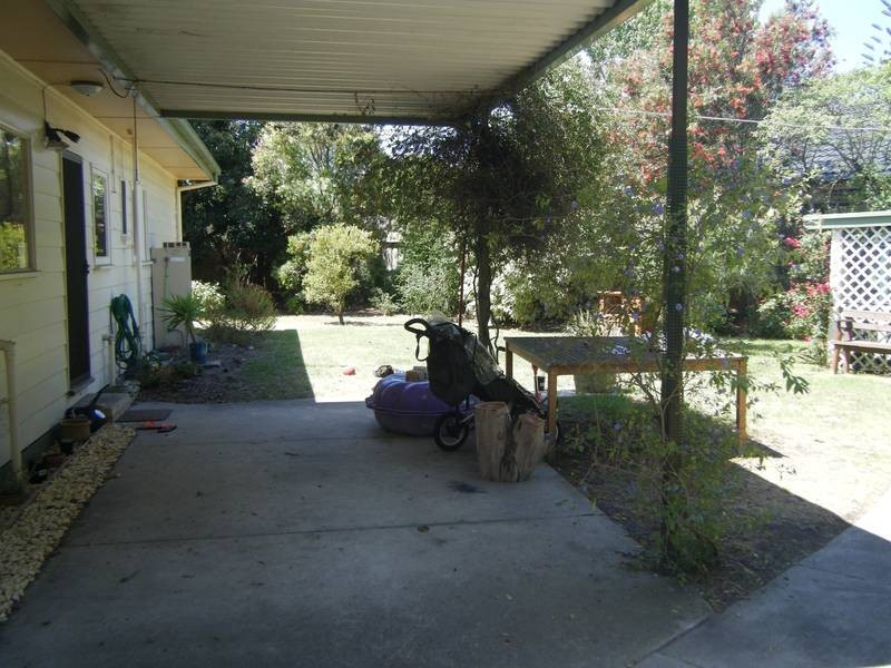 12 DOWNS ROAD, Seaford VIC 3198