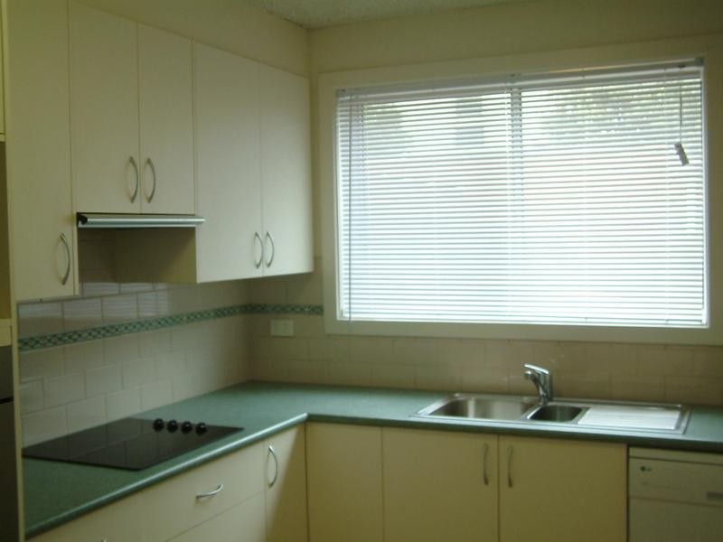 1/10 JAMES STREET, Mordialloc VIC 3195