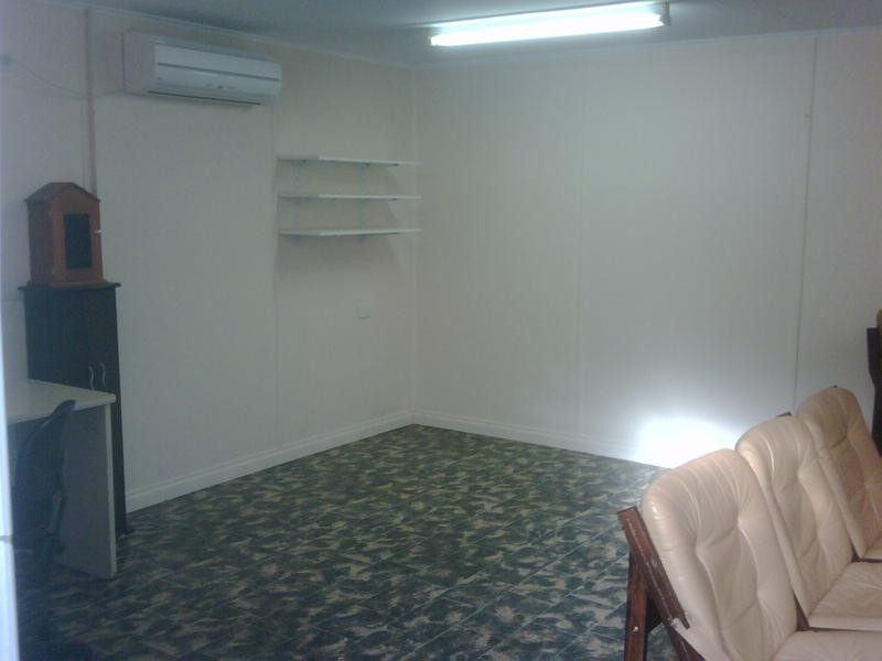 4 WARREN ROAD, Mordialloc VIC 3195