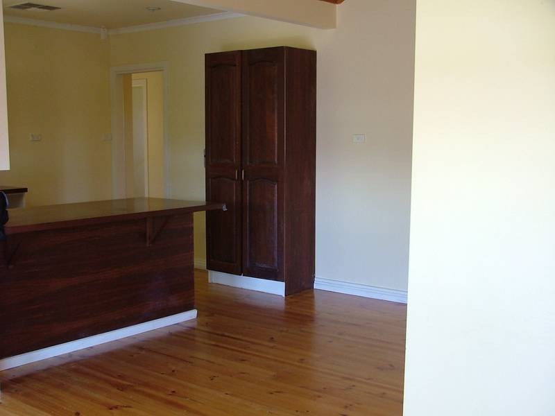 2/174 LOWER DANDNEONG ROAD, Parkdale VIC 3195