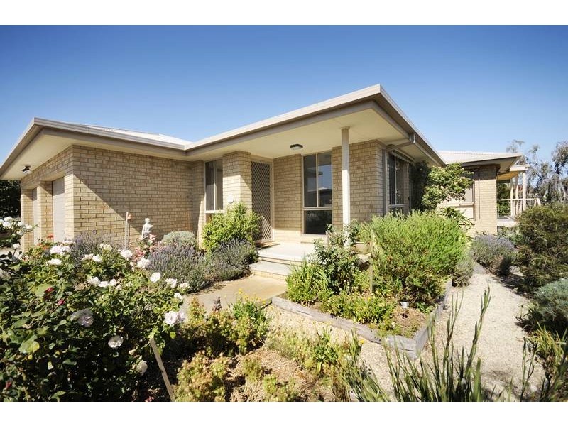 4 Catherine Close, Portarlington VIC 3223
