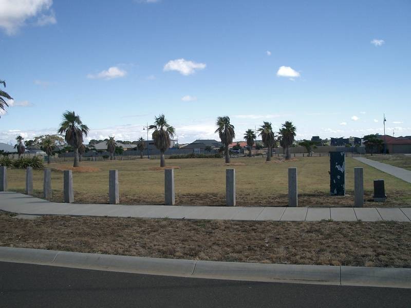 246 Seacrest Walk, St Leonards VIC 3223
