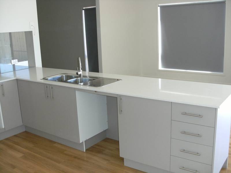 Indented Head VIC 3223