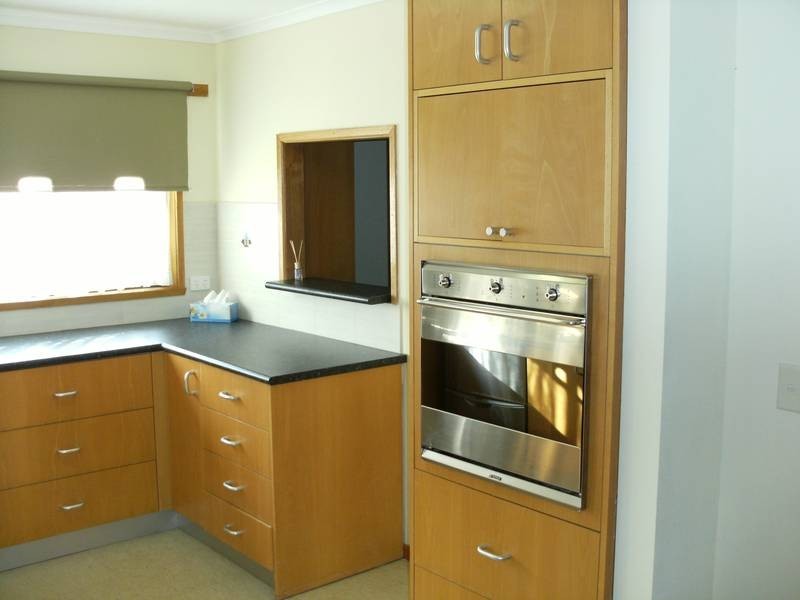 Indented Head VIC 3223