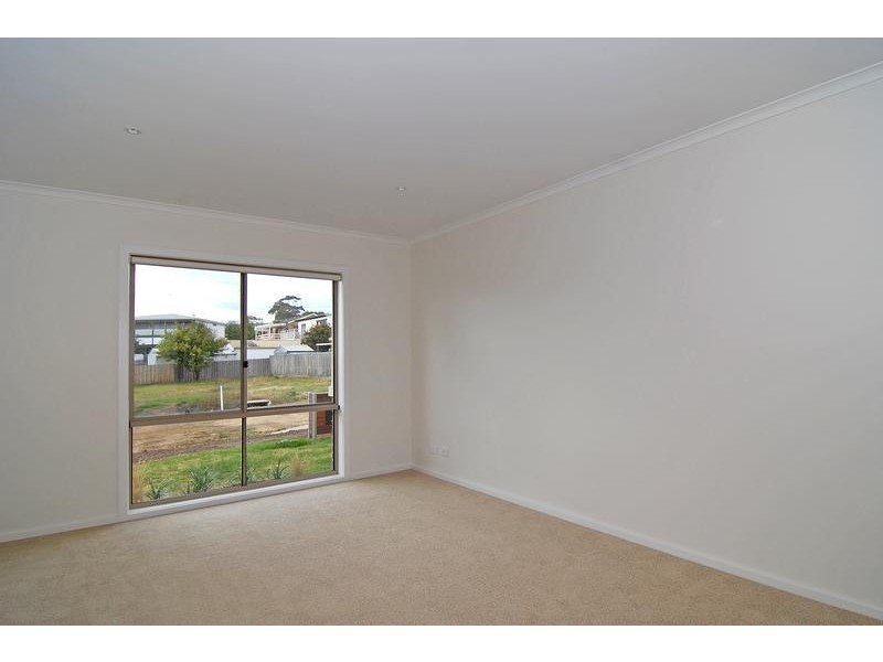 2/3 Welfare Street, Portarlington VIC 3223