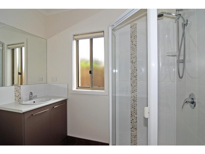 2/3 Welfare Street, Portarlington VIC 3223