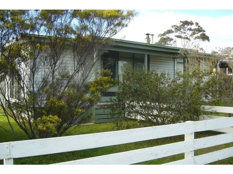 28 SMYTHE STREET, Portarlington VIC 3223