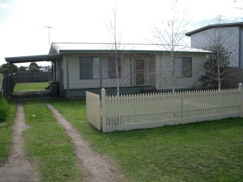 1 Coach Road, Indented Head VIC 3223