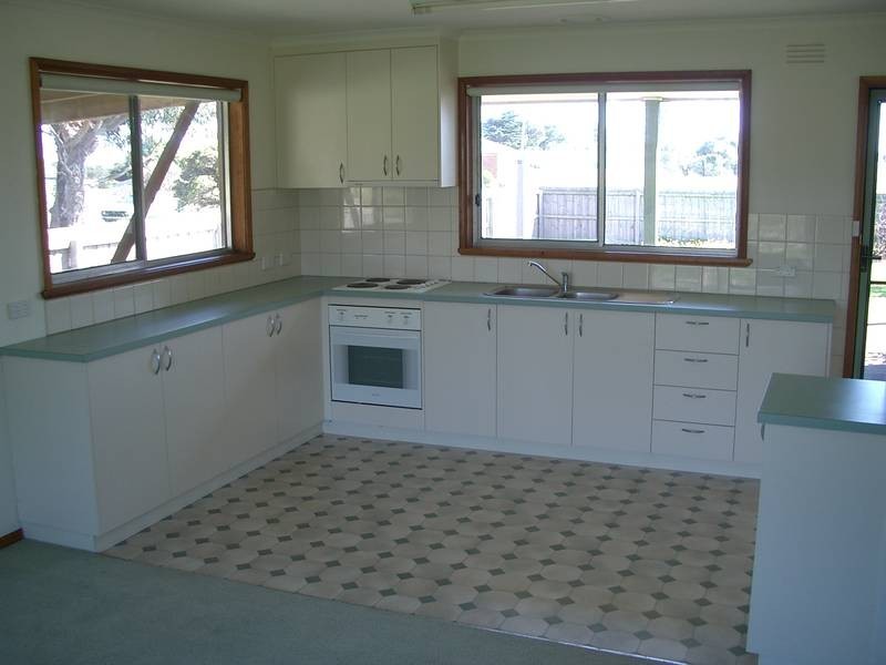 1 Coach Road, Indented Head VIC 3223