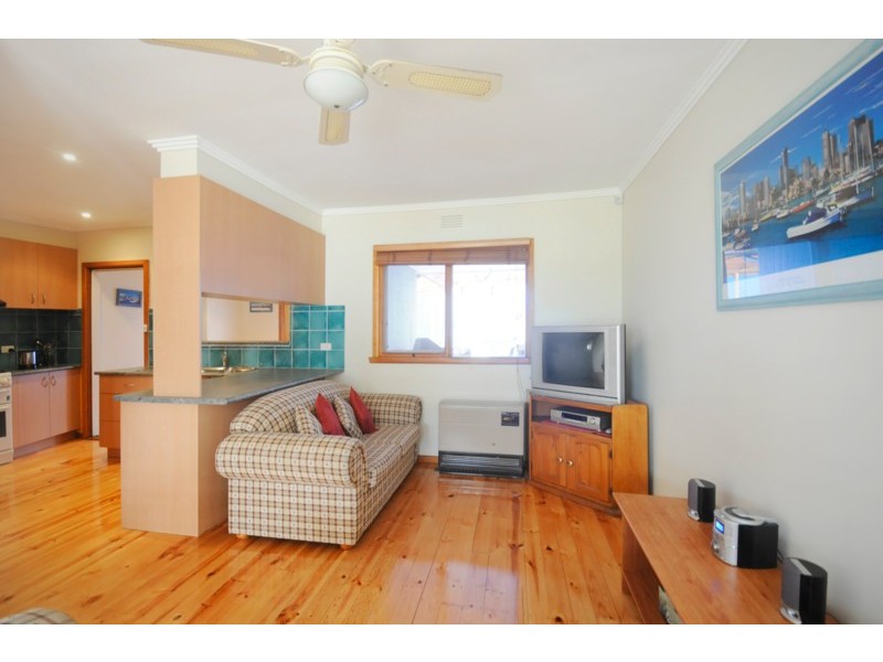 8 Flinders Street, Indented Head VIC 3223