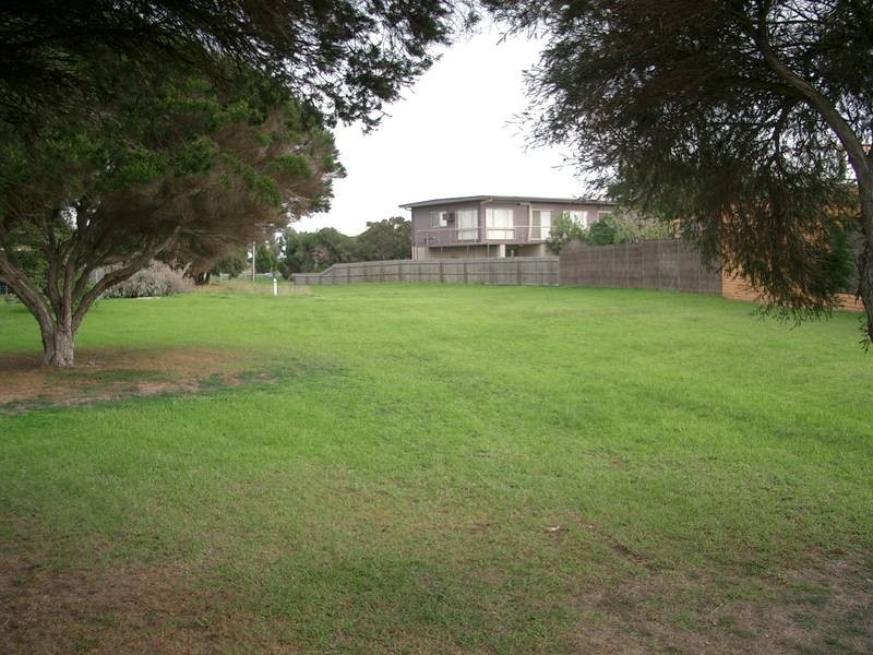 1/235 The Esplanade, Indented Head VIC 3223