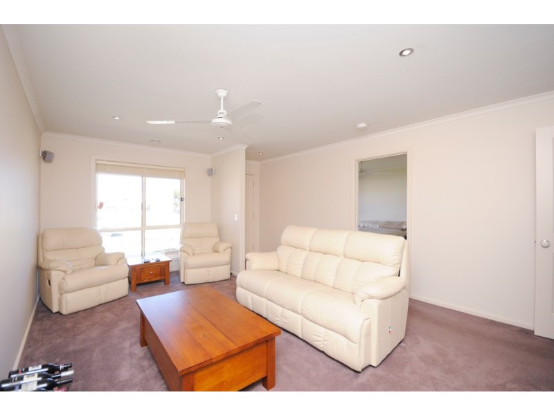 3 Waterhouse Court, Indented Head VIC 3223