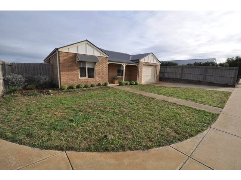 9 Ethereal Drive, Indented Head VIC 3223