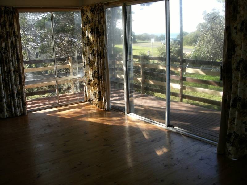 385 The Esplanade, St Leonards VIC 3223