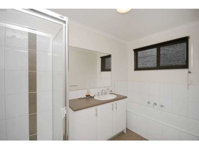 1 SEAFARER COURT, Indented Head VIC 3223