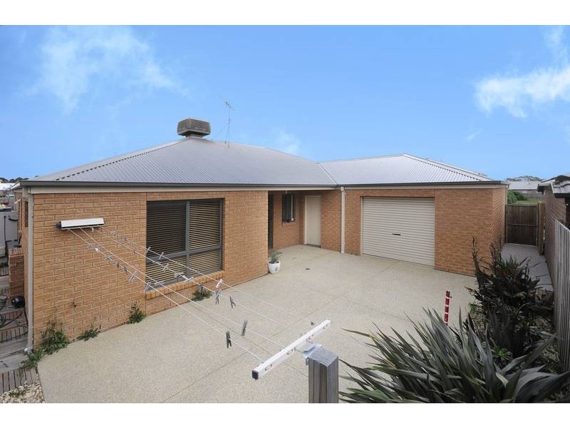 1 SEAFARER COURT, Indented Head VIC 3223