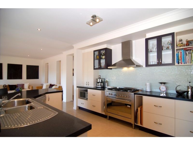 33 Glenrana Drive, Indented Head VIC 3223