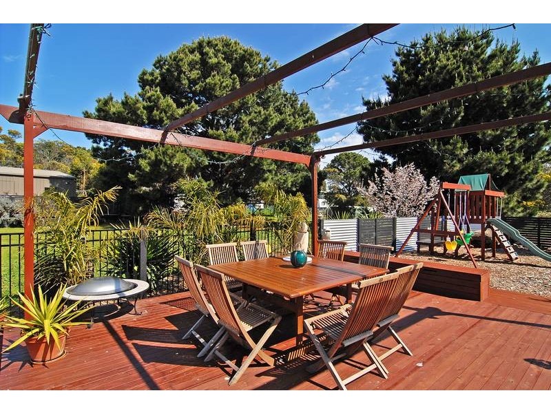 33 Glenrana Drive, Indented Head VIC 3223