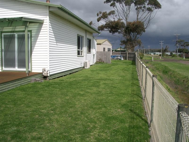 120 The Esplanade, Portarlington VIC 3223