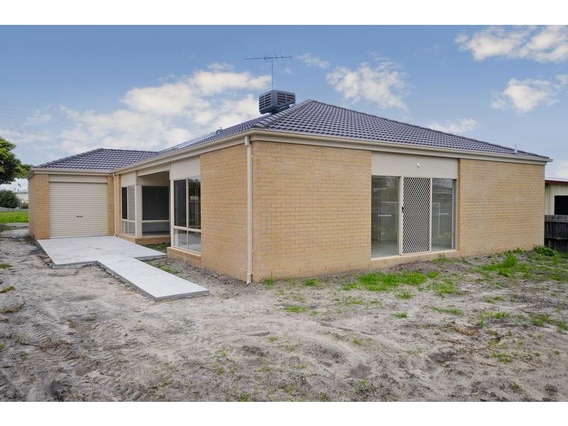 18 Ibbotson Street, Indented Head VIC 3223