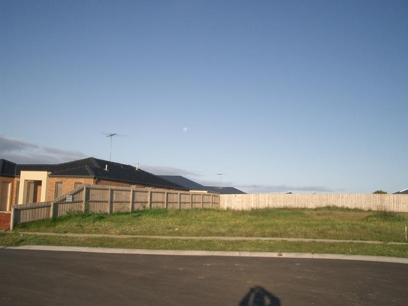4 Seaspray Court, Indented Head VIC 3223