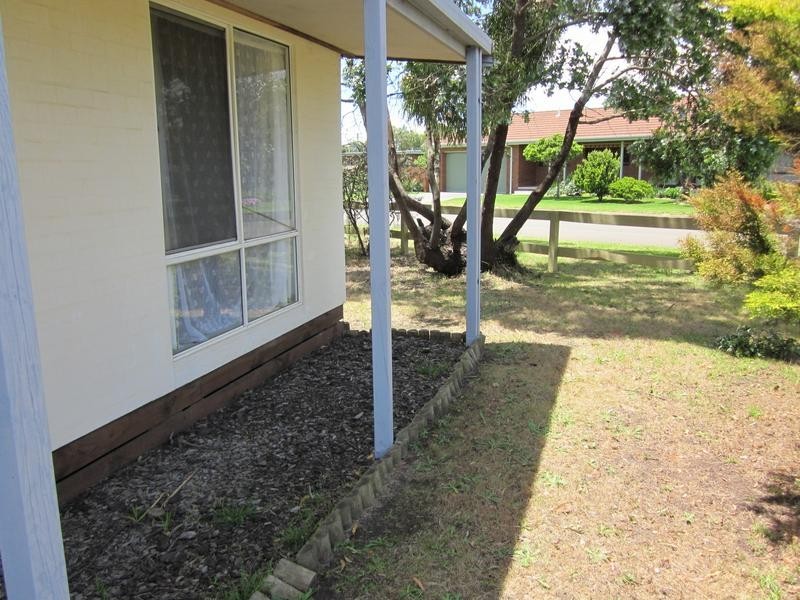 8 Ibbotson Street, Indented Head VIC 3223